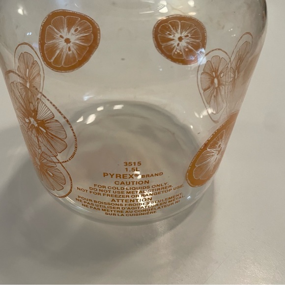 Pyrex Juice Pitcher - Picture 3 of 6